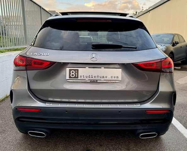 Mercedes-Benz GLA 200 d Automatic Premium