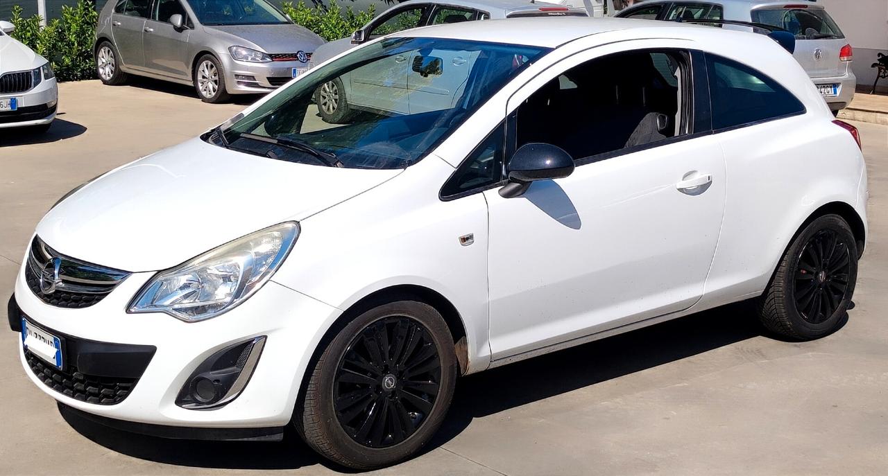 Opel Corsa 1.2 B/GPL-TECH B-COLOR 2014