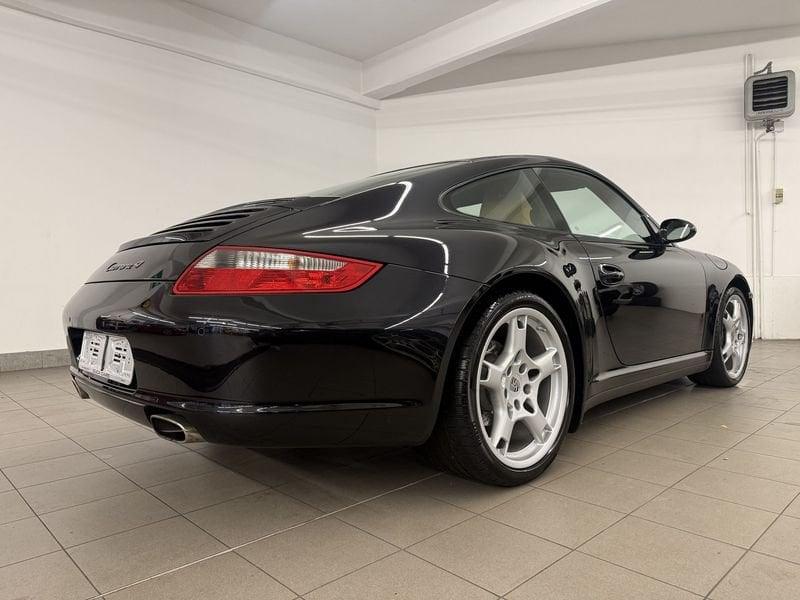 Porsche 911 911 Carrera 4 Coupé