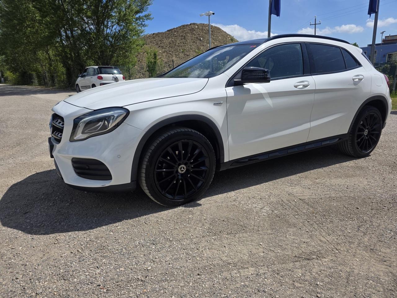 Mercedes-benz GLA 200 d Automatic Premium