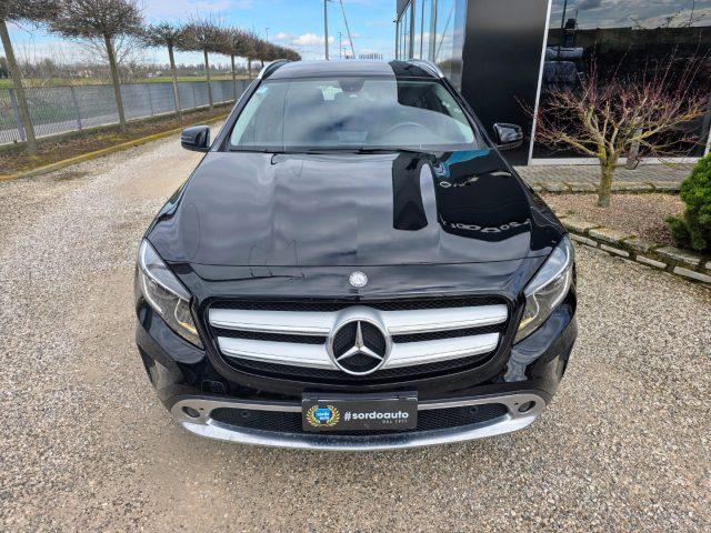 MERCEDES-BENZ GLA 200 CDI Sport