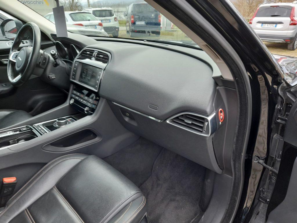 JAGUAR F-Pace (X761) F-Pace 2.0 D 180 CV ...