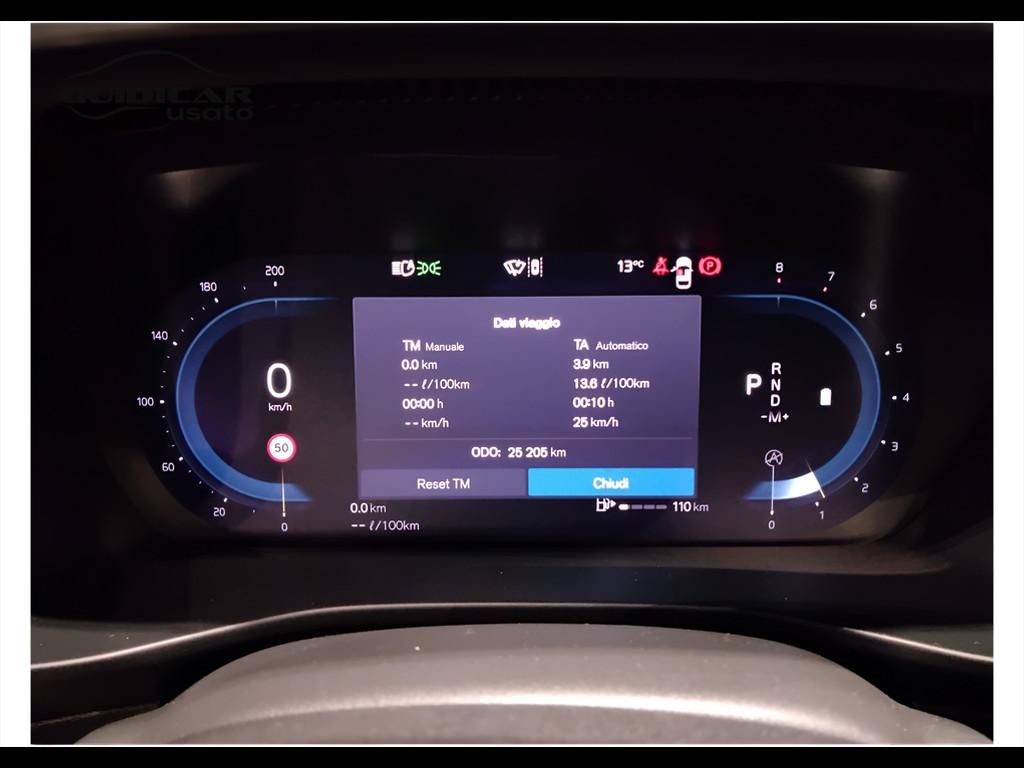 VOLVO XC40 2023 - XC40 2.0 b3 Plus Dark auto