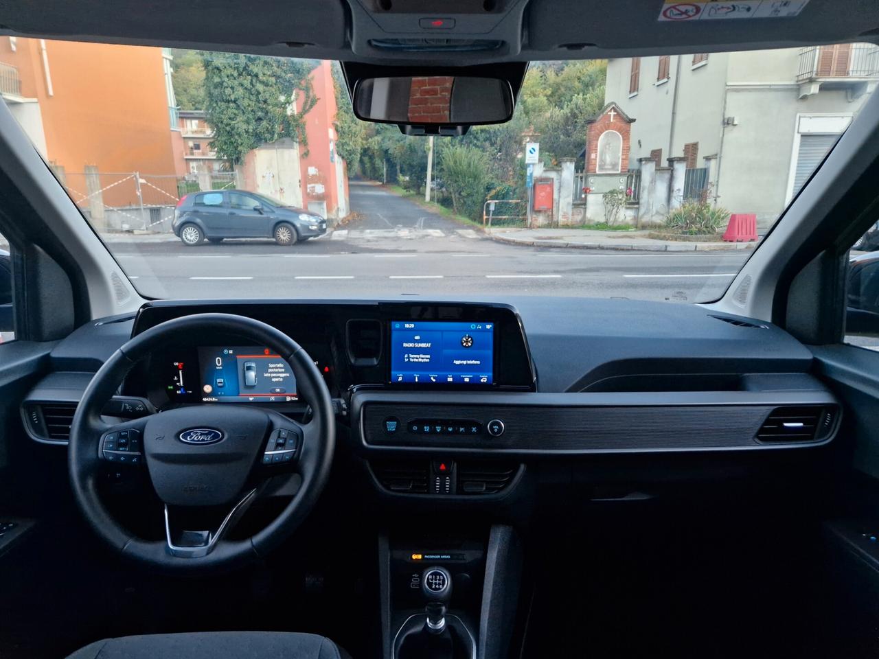 Ford Tourneo Courier 1.0 125CV "46.400 km" Carplay, Telecamera, Sensori