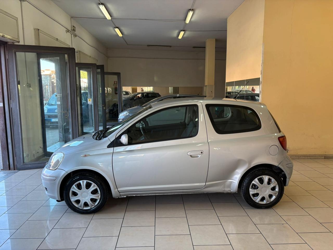 Toyota Yaris 1000 Expo