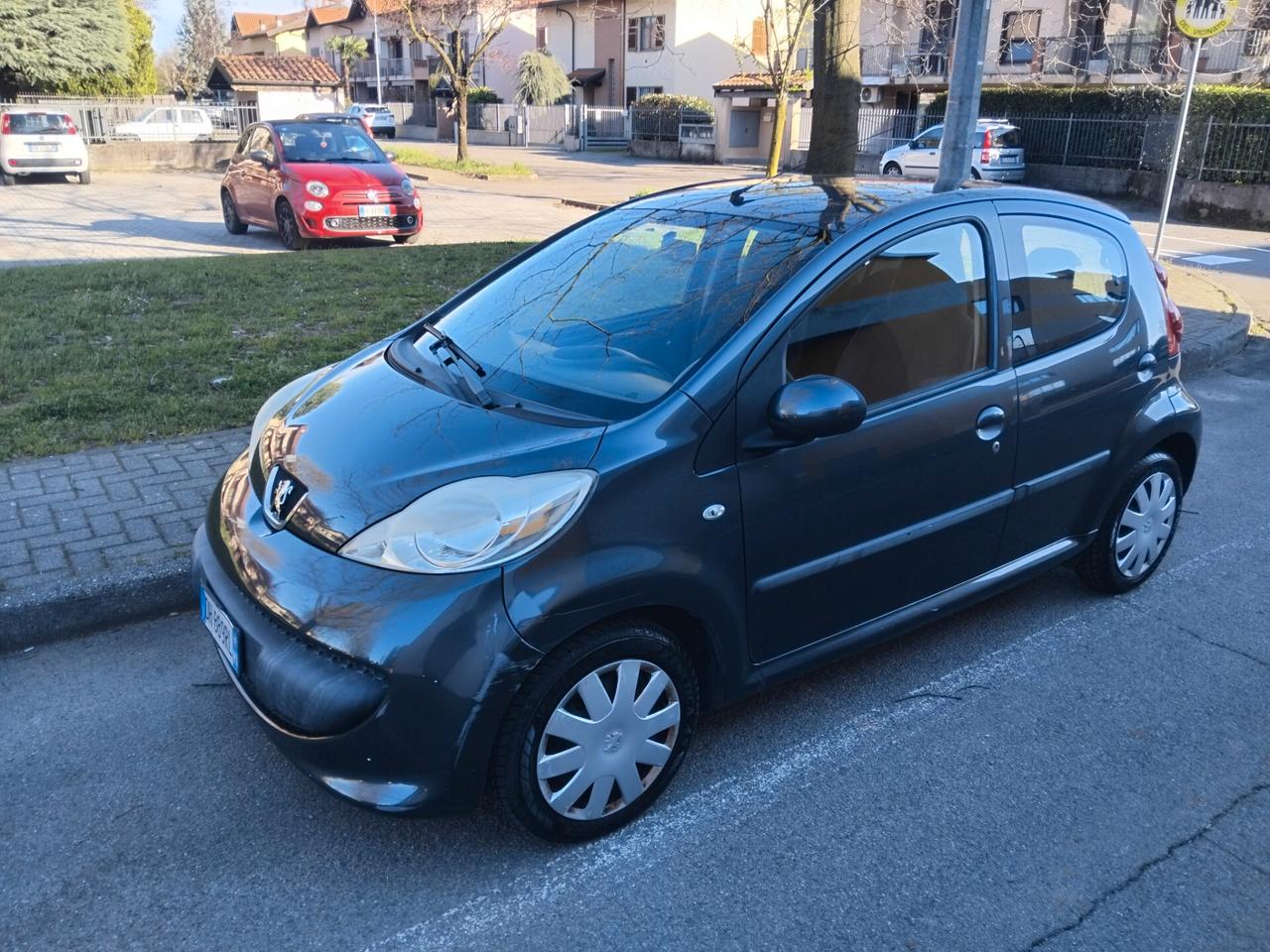 Peugeot 107 1.0 68CV 5p. Plaisir 2Tronic IDEALE PER NEO PATENTATI A SOLI 2.999 EURO