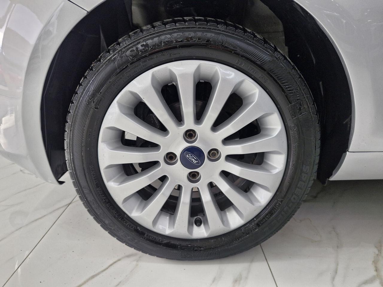 FORD KA 1.2 BZ 69CV TITANIUM ANNO 2013 90000KM