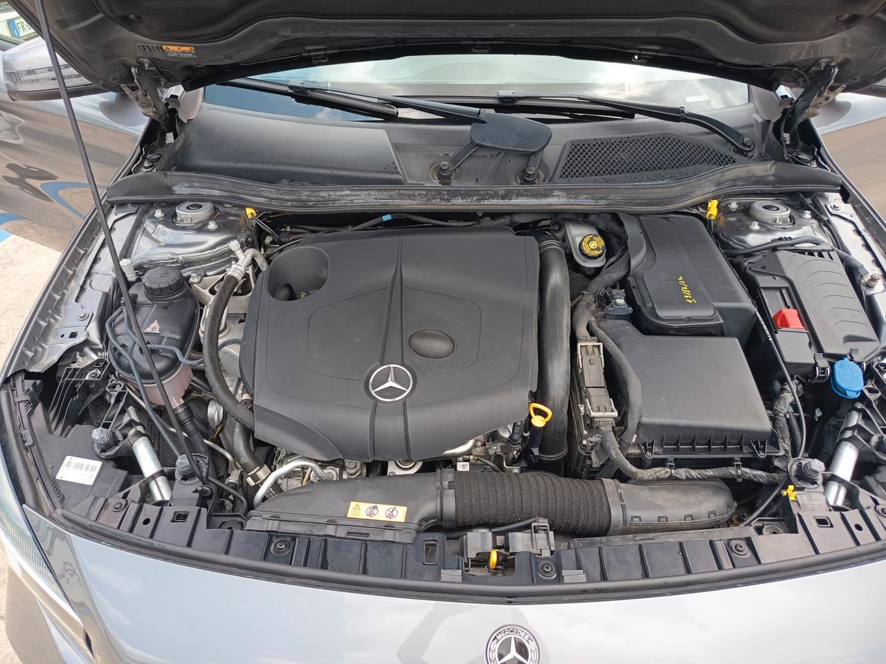 Mercedes-benz GLA 200 d Automatic 4Matic Business