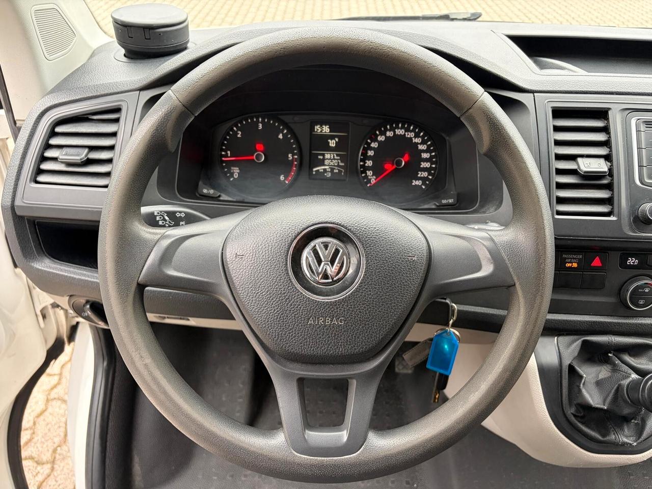 Volkswagen T6 Caravelle 2.0 TDI 102 cv 9 posti