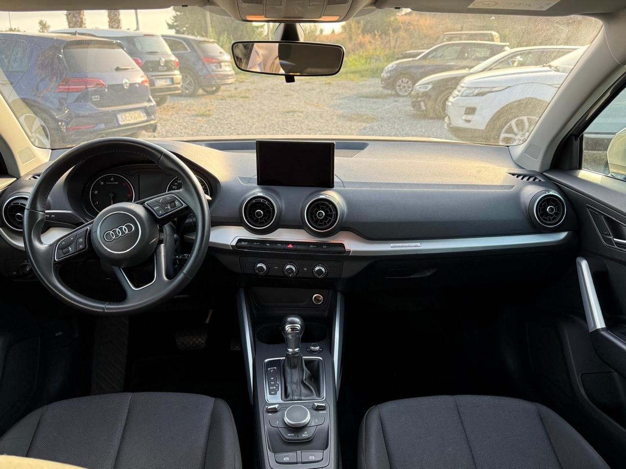 Audi Q2 35 TDI S tronic Business