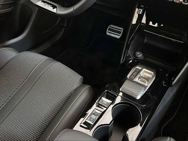 PEUGEOT 2008 Hybrid 145 e-DCS6 GT