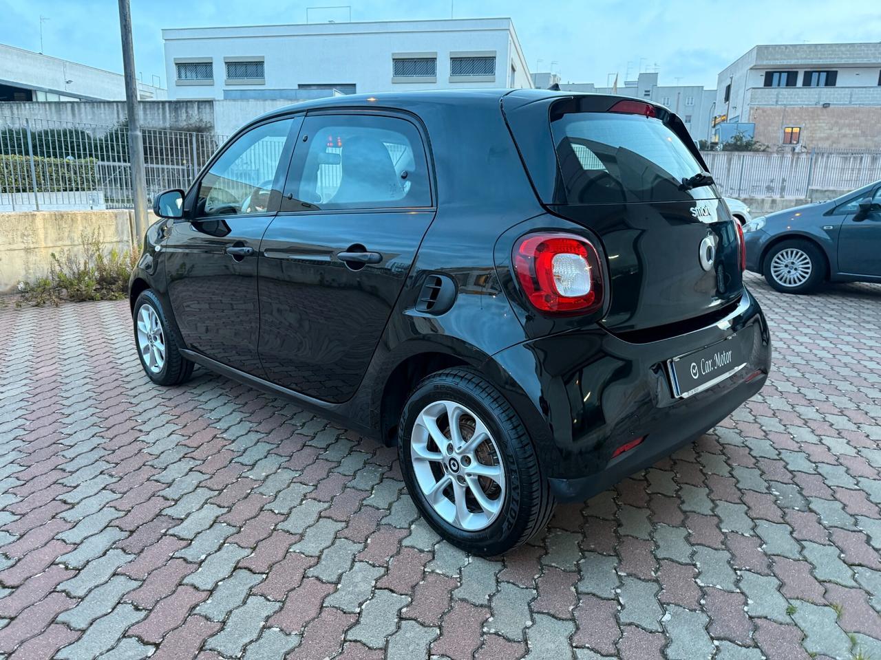 Smart ForFour 70 1.0 Prime Pelle Bluetooth