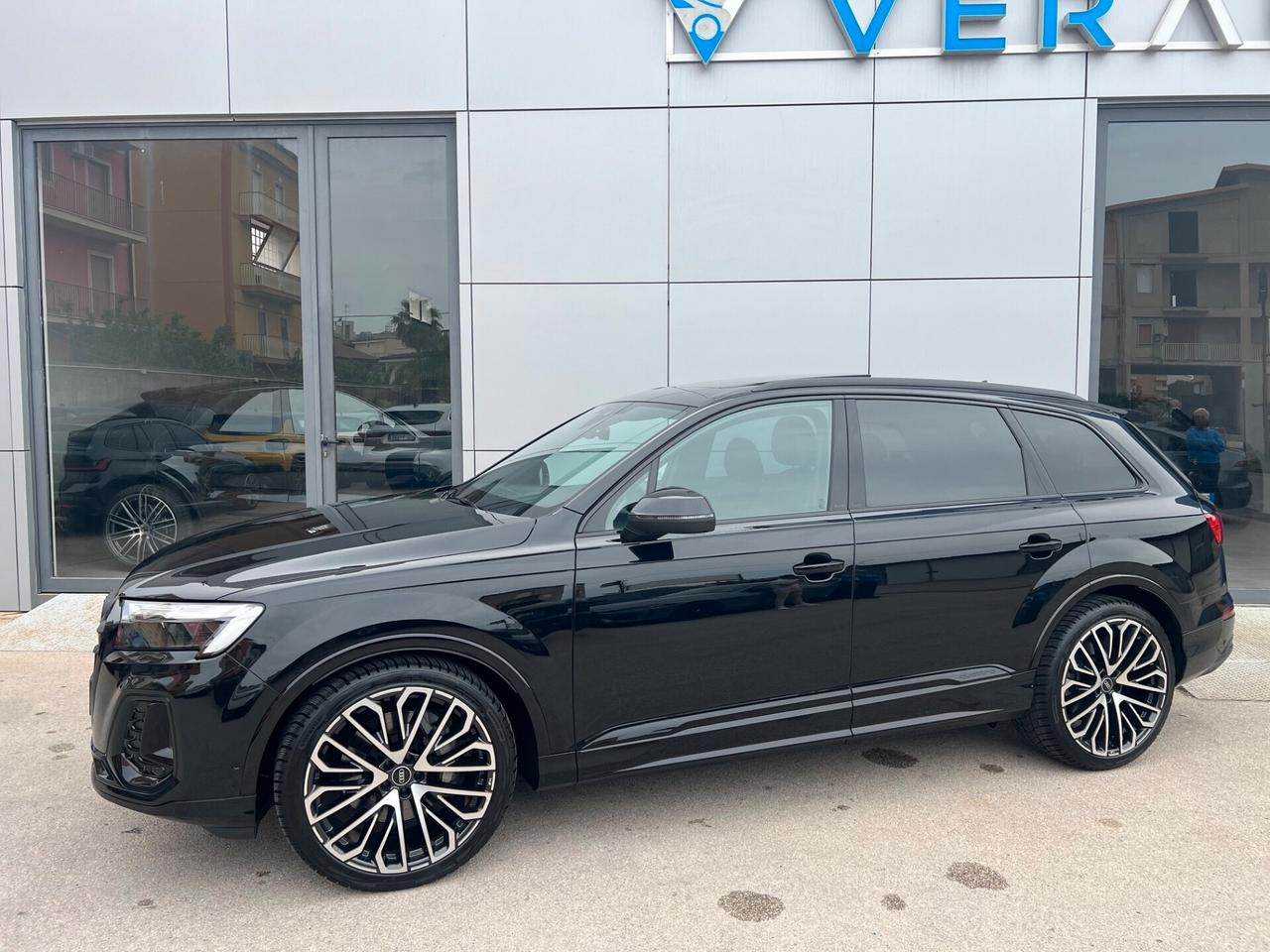 Audi Q7 45 Sline quattro possibilità noleggio noscoring