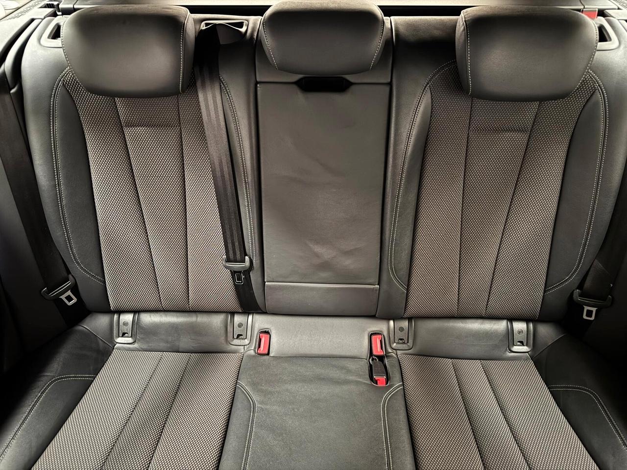 Audi A4 2.0 TDI quattro (4×4) S tronic Business Sport