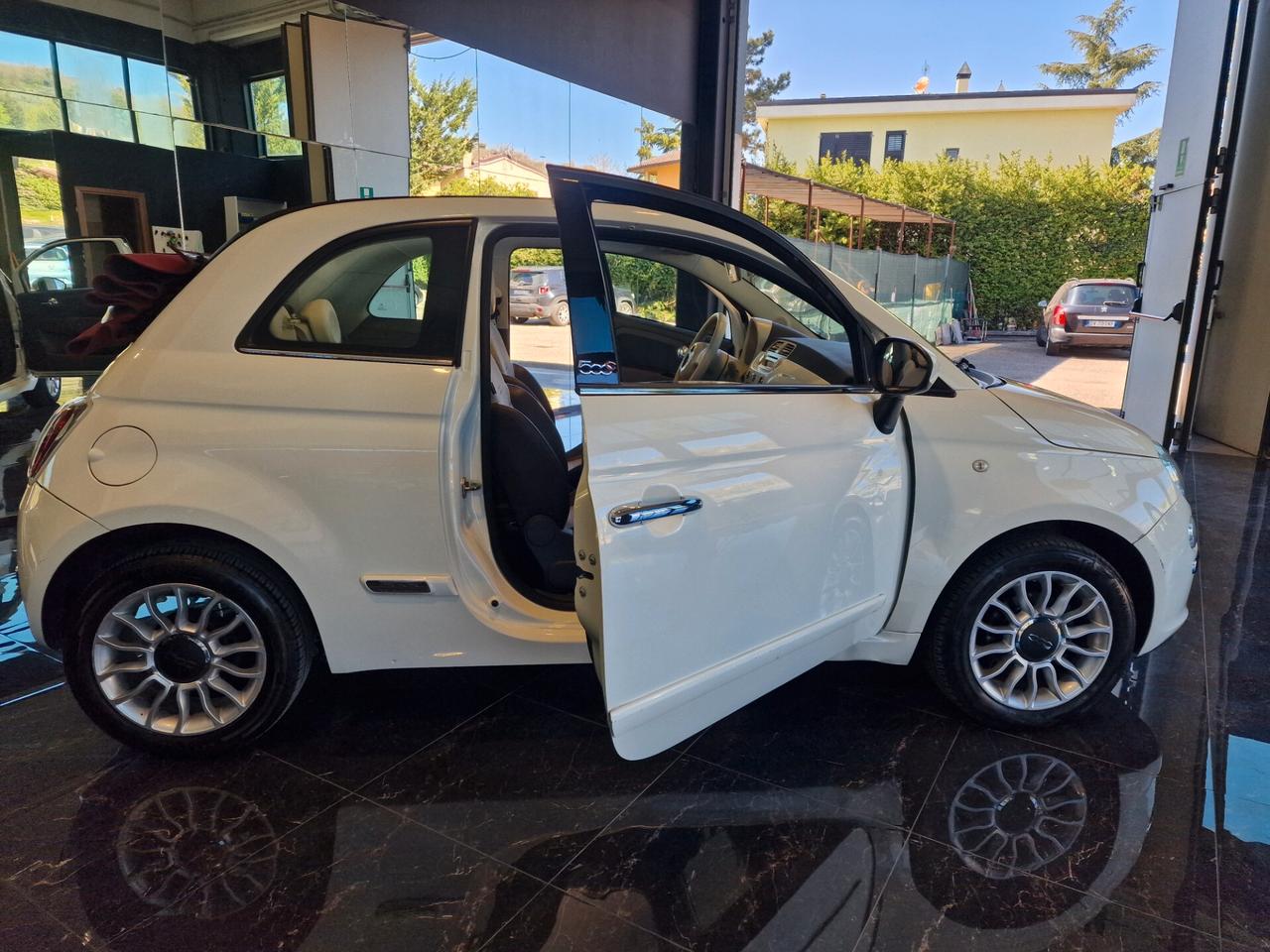 Fiat 500 1.2 by Gucci Cabrio, 136 mila chilometri.