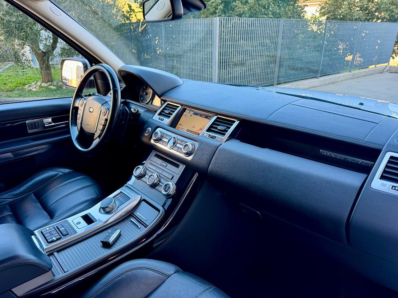 LAND ROVER RANGE ROVER SPORT 3.0 TDV6 HSE