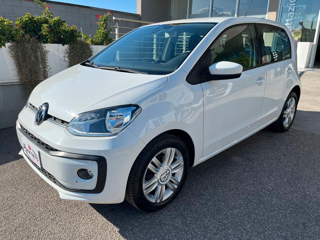 Volkswagen up! 5p 1.0 High 75cv OK NEOPAT. PDC/TELCLIMA PERF.