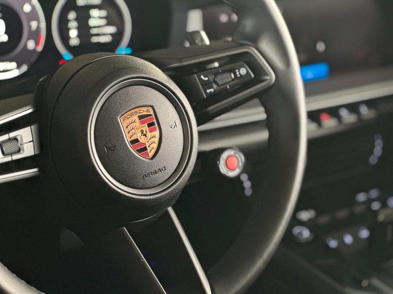Porsche 911 992 Cabrio 3.0 Carrera 394cv auto