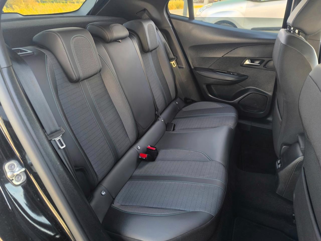 PEUGEOT 2008 ALLURE PACK 1.5 HDI 04/2022 LED/NAV/ SENS. POST/