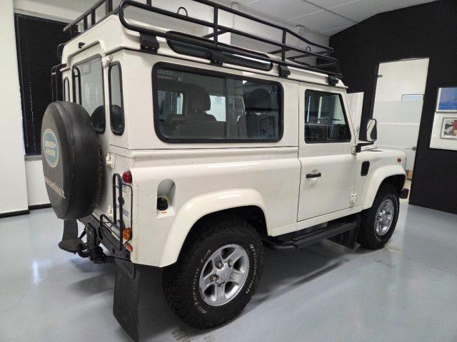 LAND ROVER Defender 90 2.4 TD4 AUTOVETTURA
