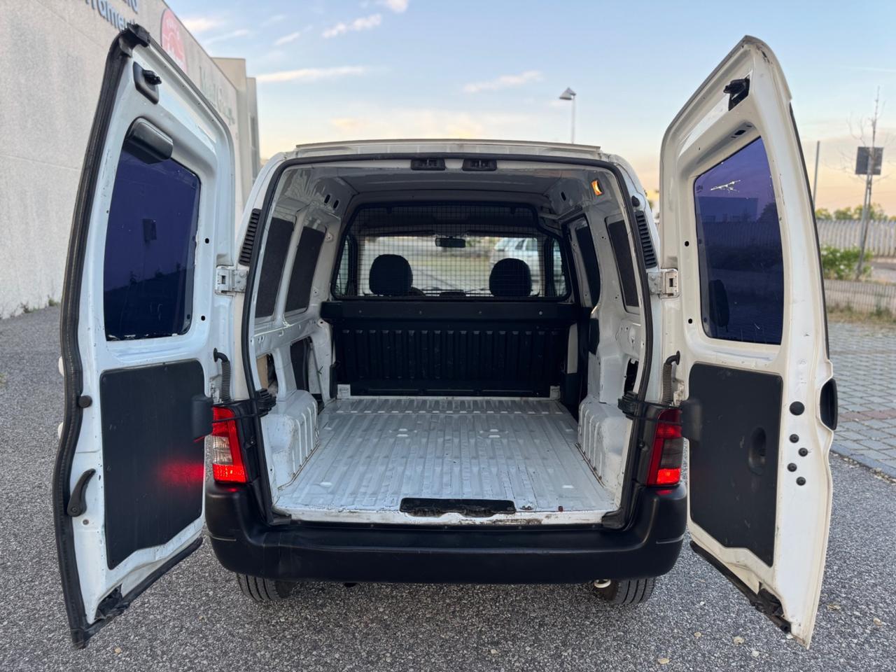 Peugeot Ranch 1.6 16V HDi/90CV cat
