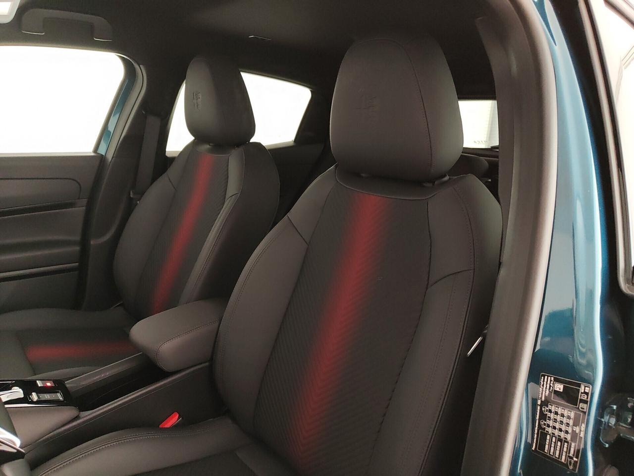 Alfa Romeo Junior 1.2 136 CV Hybrid eDCT6 Speciale