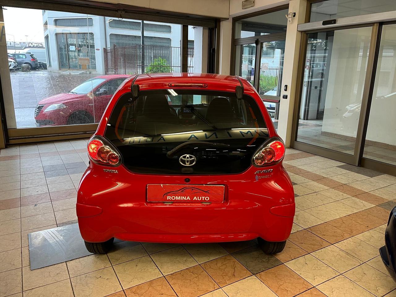 Toyota Aygo 1.0 12V VVT-i 5 porte Active Connect