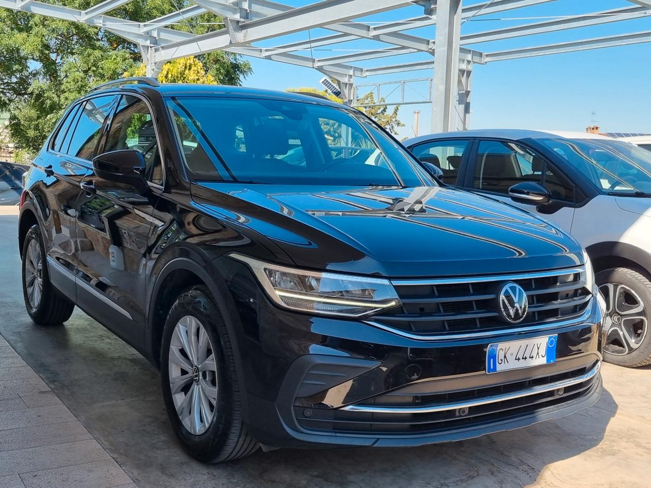 Volkswagen Tiguan II 2021 2.0 tdi Life 122cv