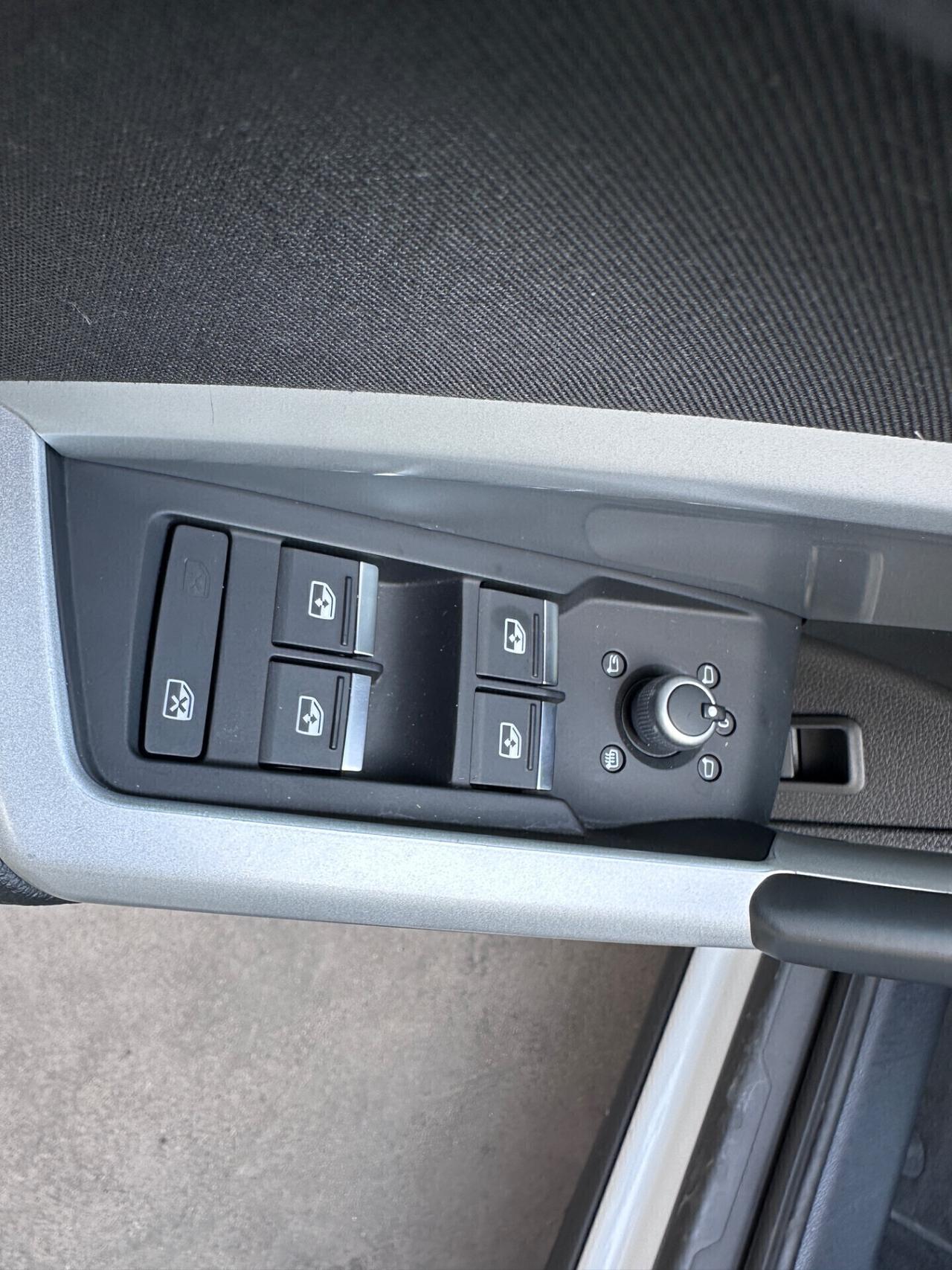 Q3 SPB 35 TDI S tronic Business Plus