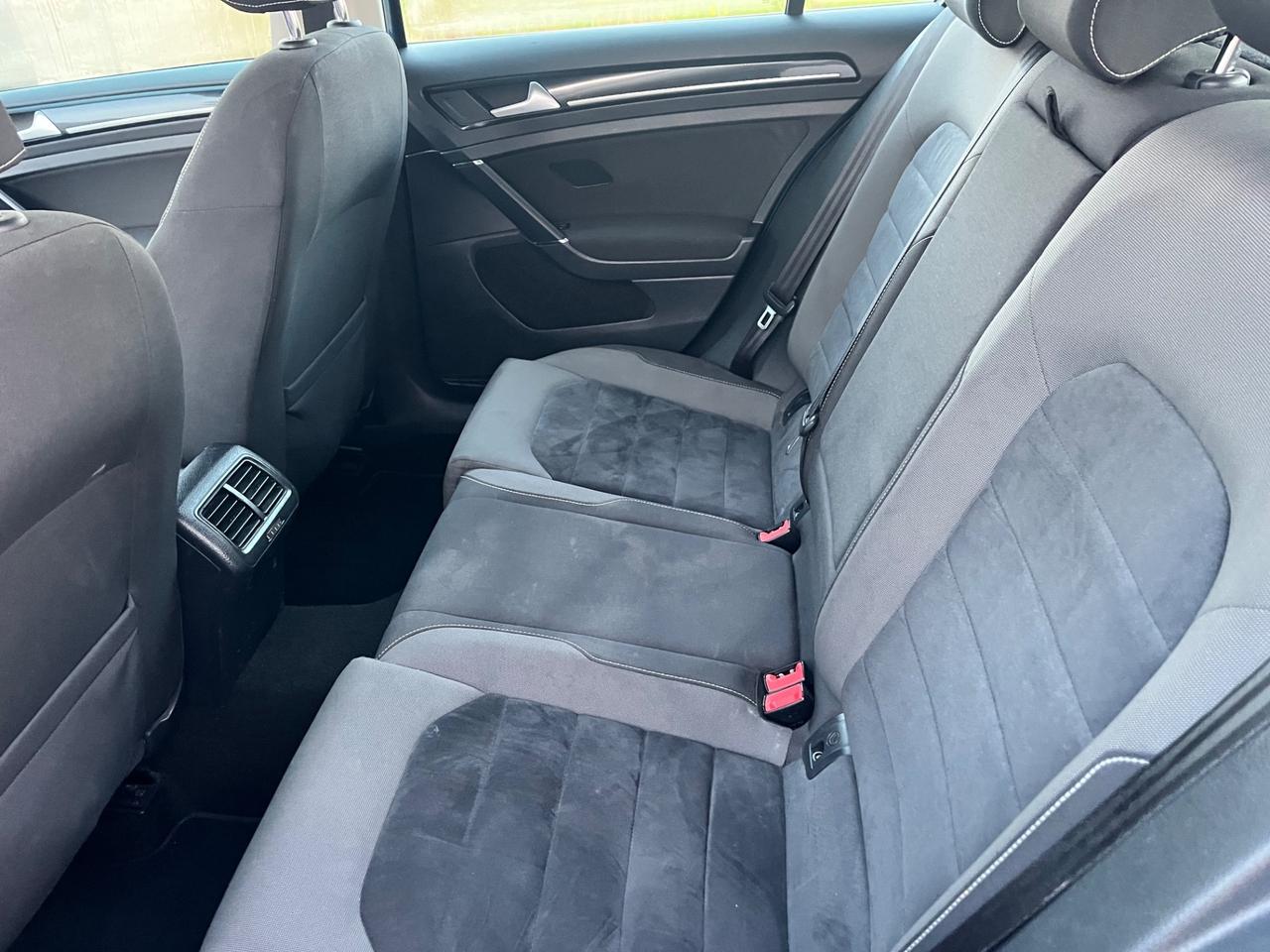 Volkswagen Golf Business 1.6 TDI 5p. 4MOTION Highline BlueMotion Tech.