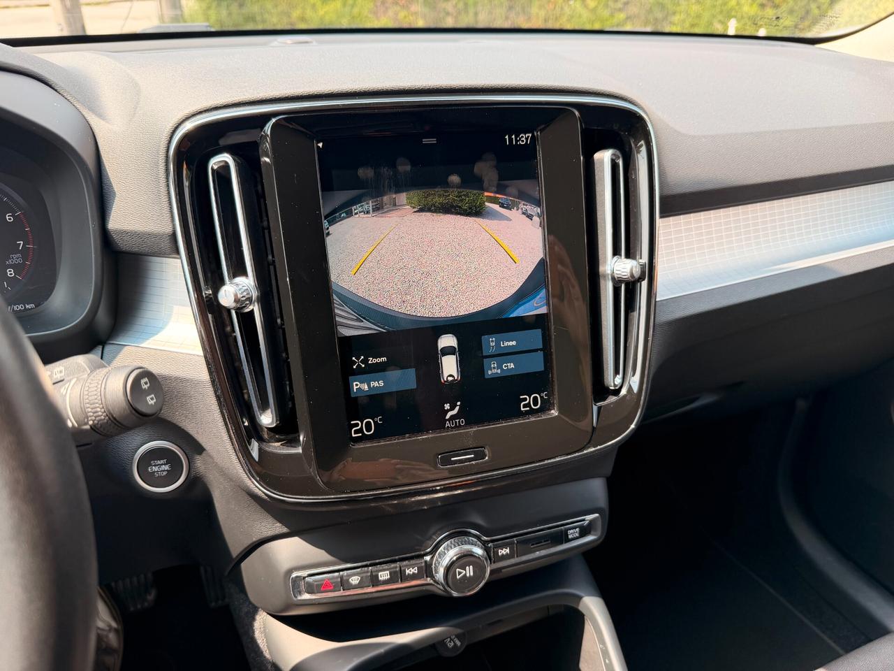 Volvo XC40 1.5 t3 163 Cv Momentum Pro auto