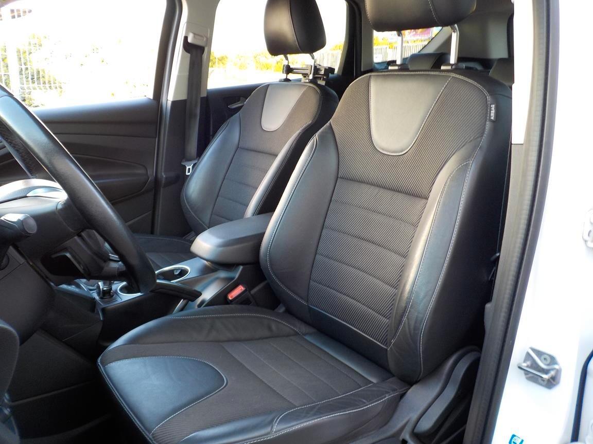 Ford Kuga 2.0 TDCI 150 CV S&S 4WD Powershift Titanium