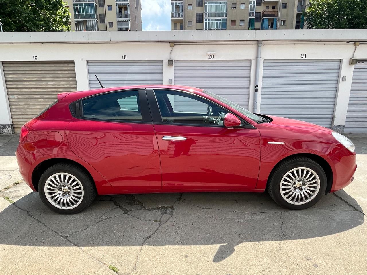 Alfa Romeo Giulietta 1.4 Turbo 105 CV