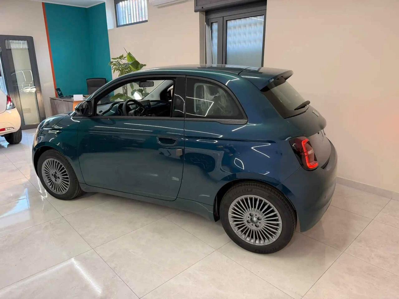 Fiat 500 Berlina Hybrid Torino
