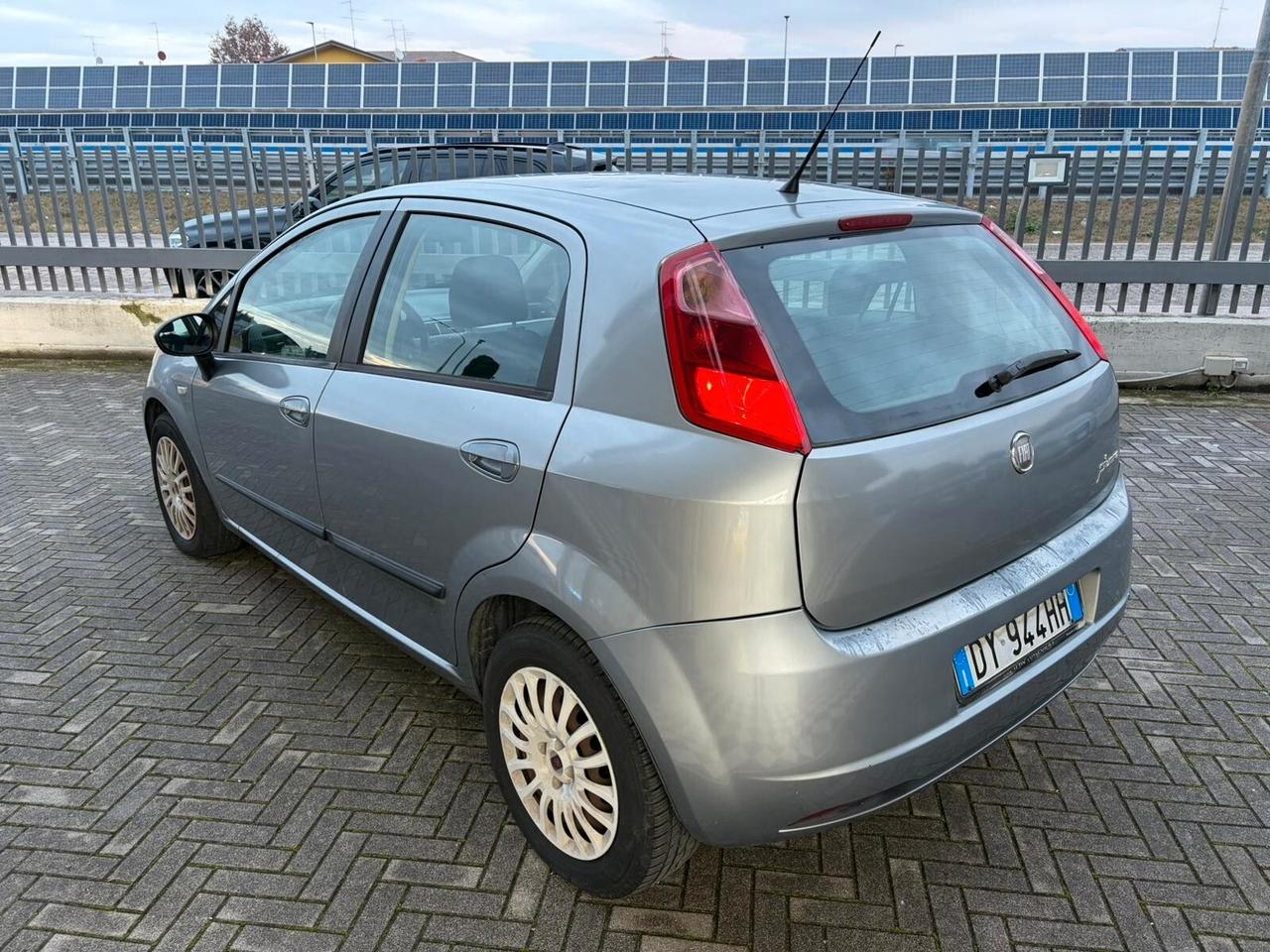 Fiat Grande Punto 1.3MJT 90 5p.Van Dynam. 4pt