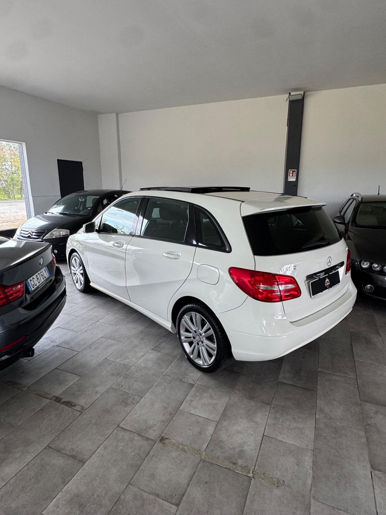 Mercedes-benz B 180 CDI BlueEFFICIENCY Executive