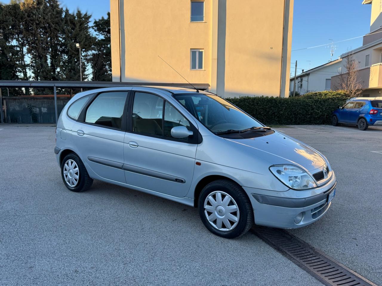 Renault Megane Mégane Scénic 1.9 dTi cat RXE