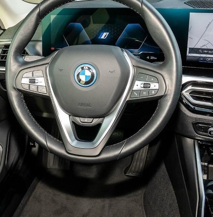 Bmw I4 35