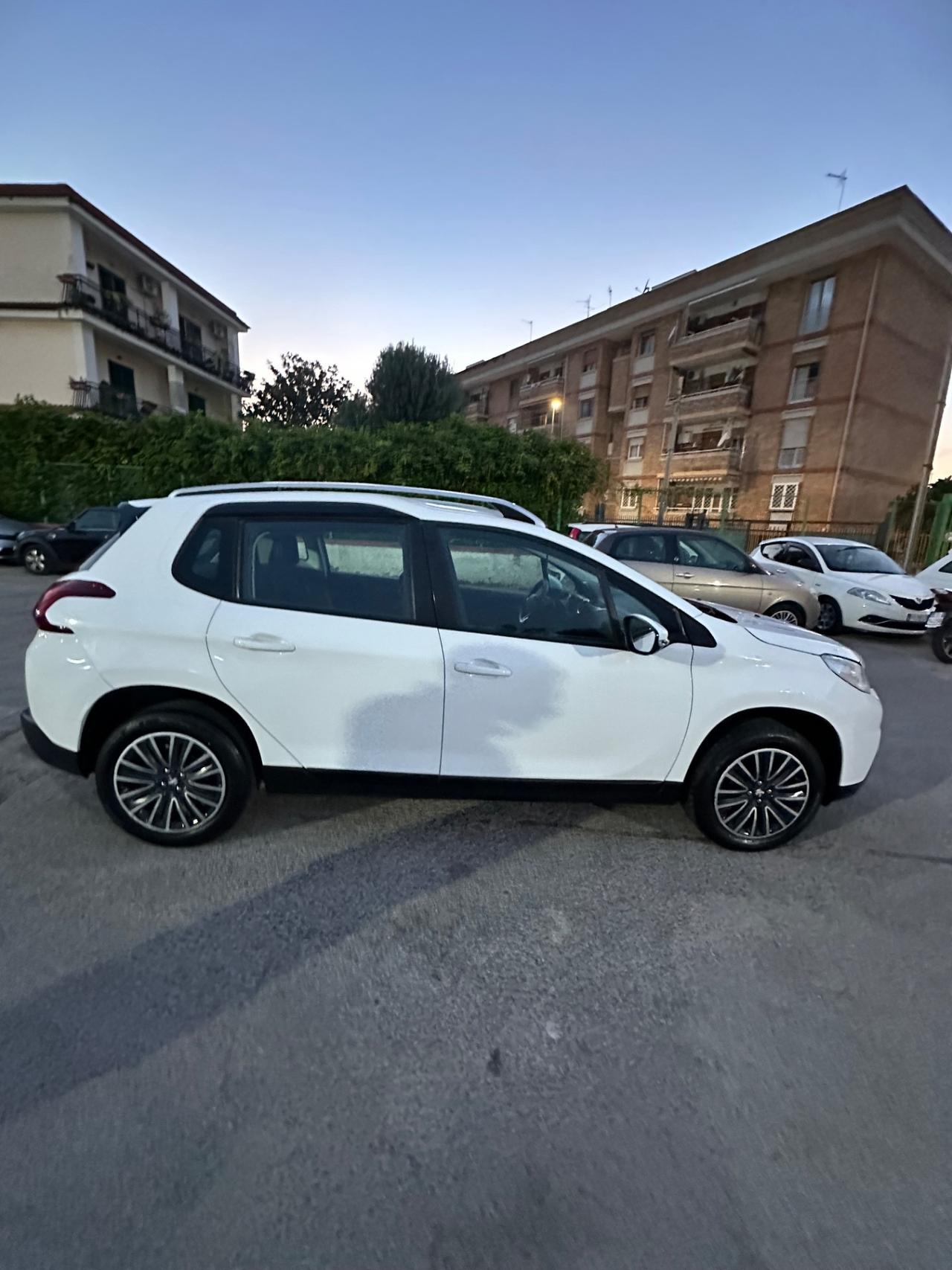 Peugeot 2008 PureTech 82 Allure