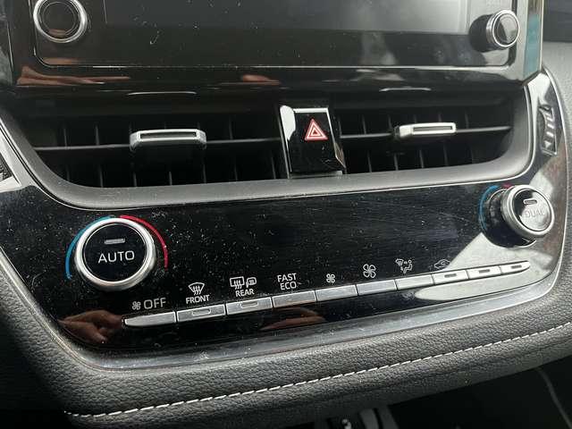 Toyota Corolla Corolla 1.8h Style cvt