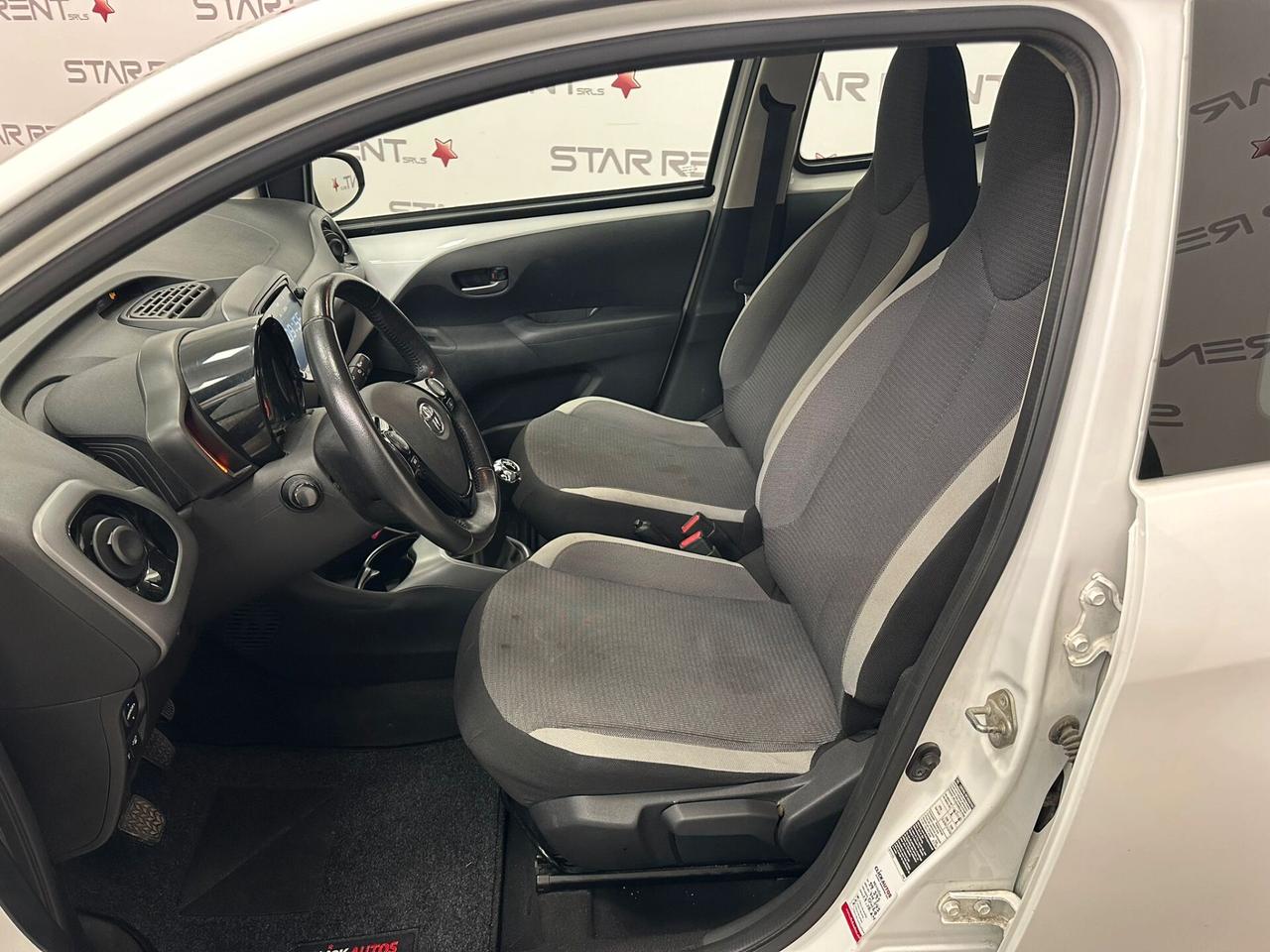 Toyota Aygo Connect 1.0 VVT-i 72 CV 5 porte x-play