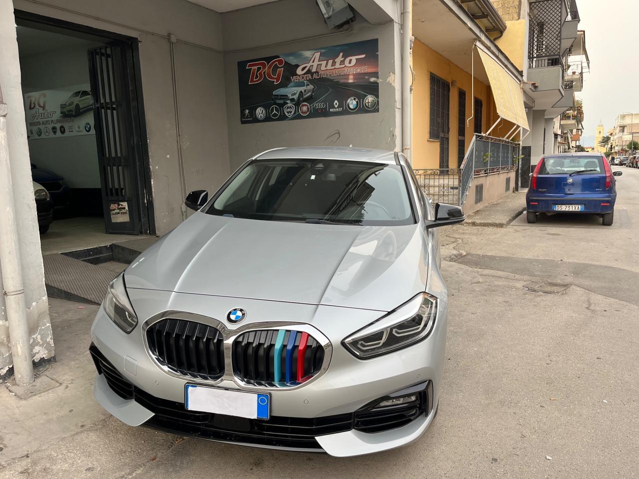 Bmw serie 1 116d 5p. Luxury 56000 km