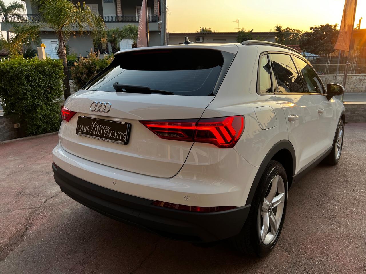 Audi Q3 35 TDI S tronic Advanced-2019- LED- NAVI