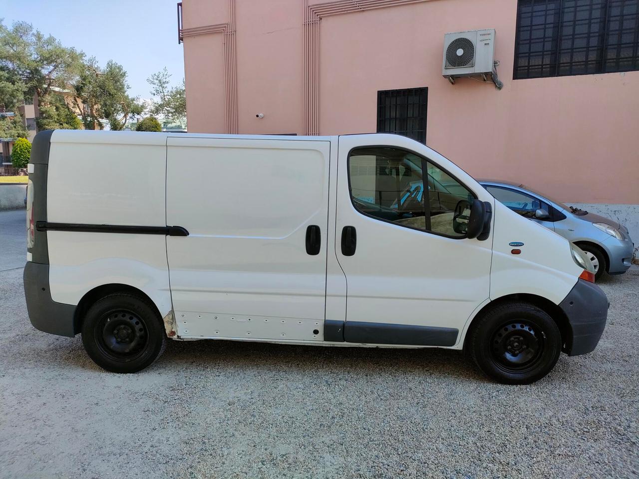Renault Trafic 1.9 dCi IVA esclusa