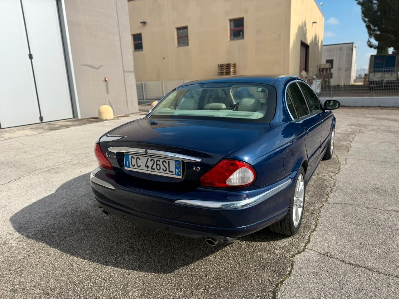 JAGUAR X-TYPE 3.0 V6 ASI 12 MESI DI GARANZIA