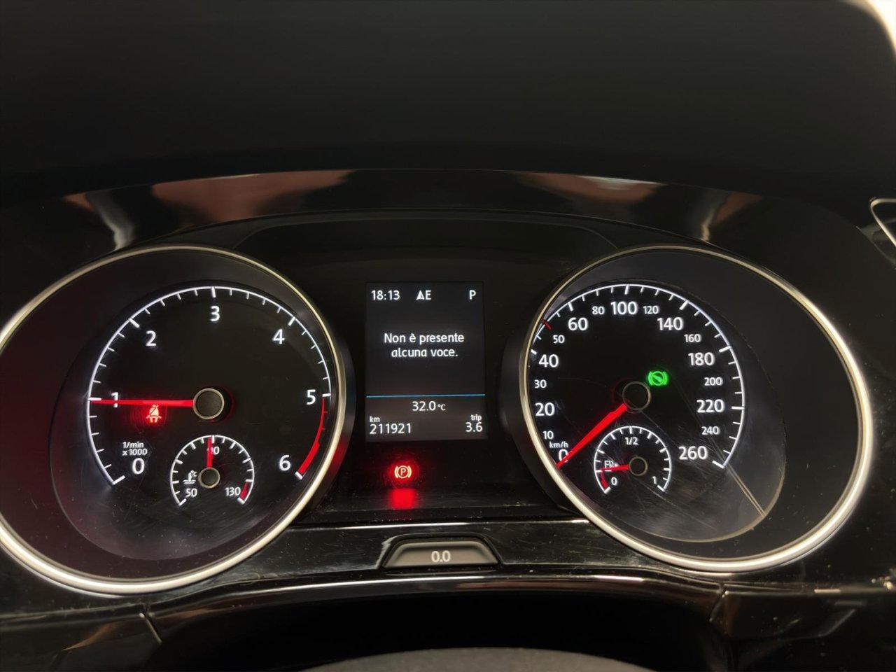 Volkswagen Touran 2.0 tdi Executive dsg*FORMULA S*
