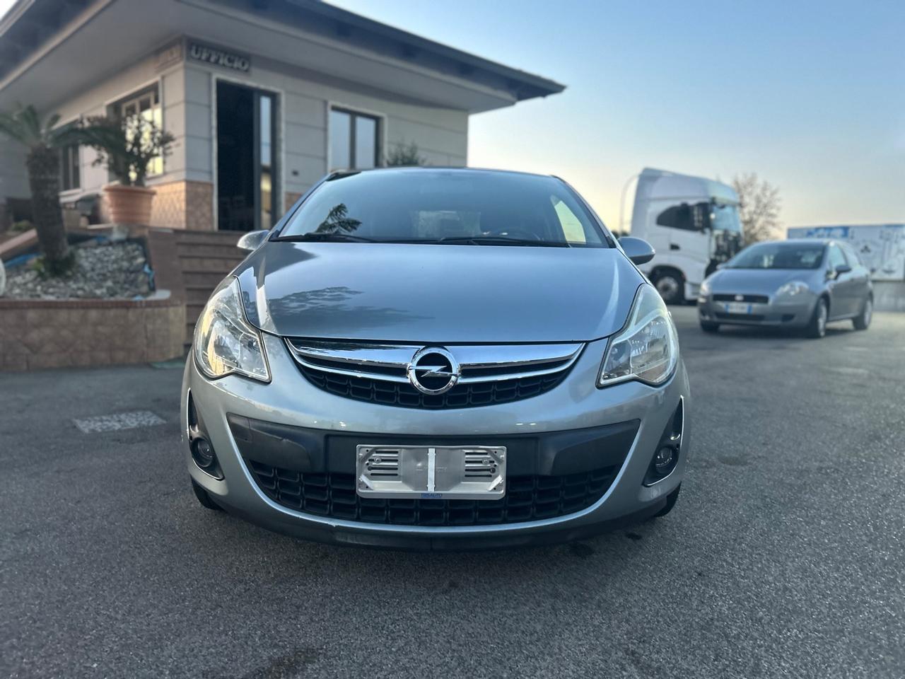 Opel Corsa 1.2 GPL-TECH