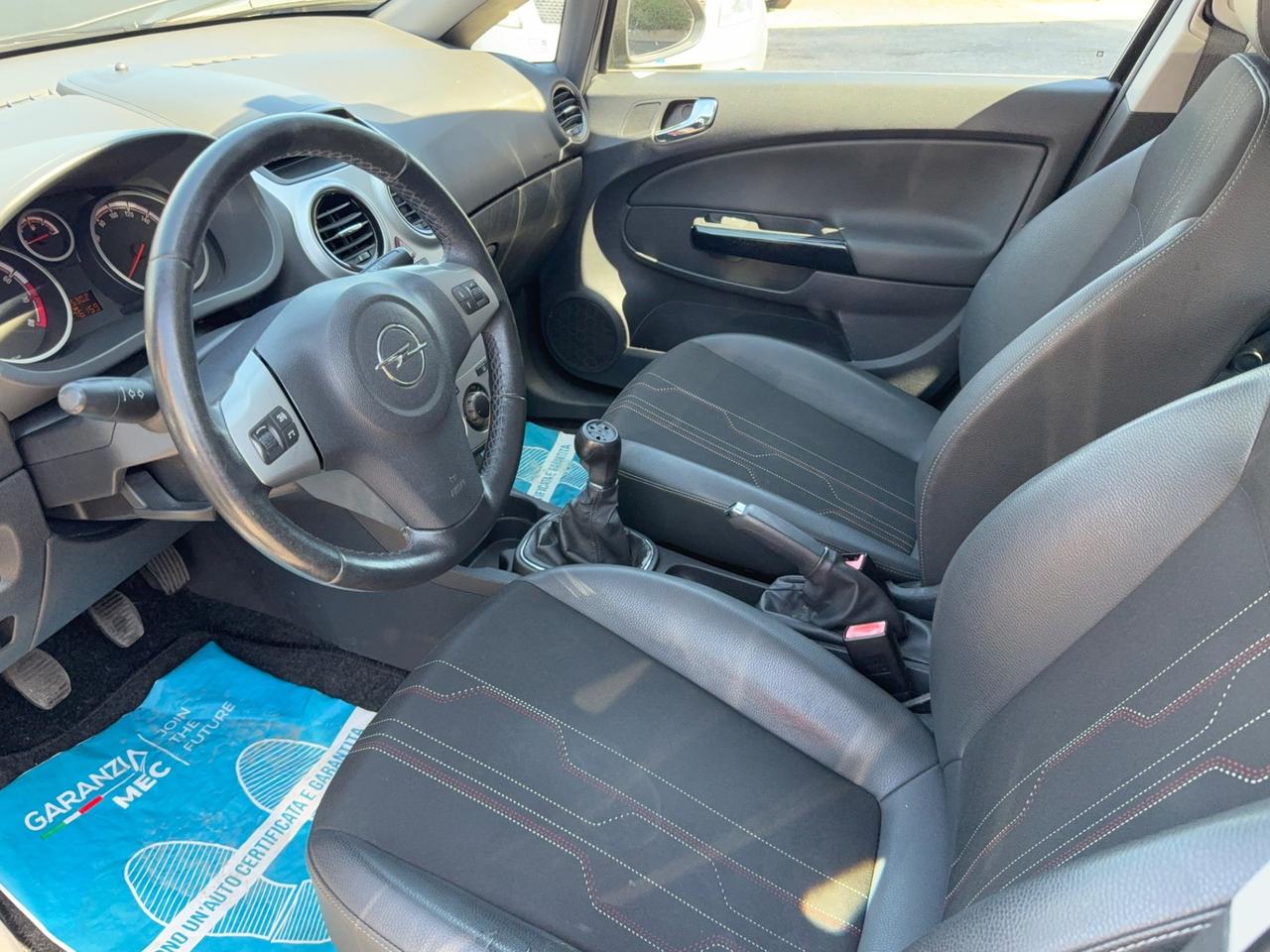 Opel Corsa 1.2 5 porte Sport