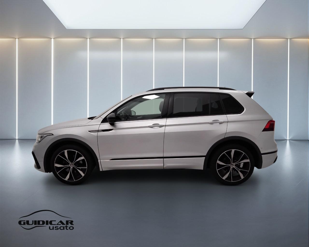 VOLKSWAGEN Tiguan II 2021 - Tiguan 2.0 tdi R-Line 150cv dsg