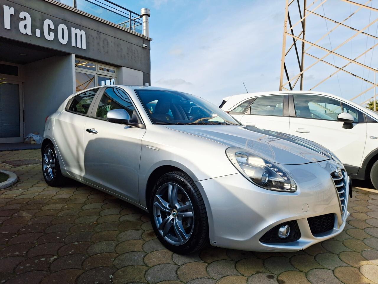 Alfa Romeo Giulietta 1.6 JTDm-2 105 CV Distinctive